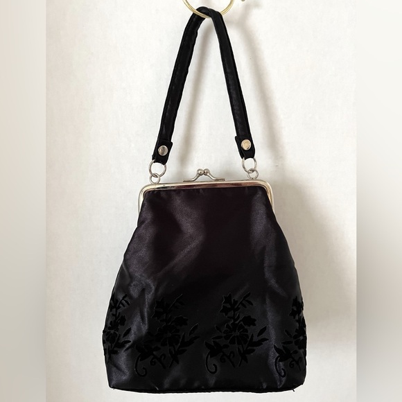 No Lable Handbags - Elegant Embossed Black Floral Women's Evening Bag with Silver Clasp